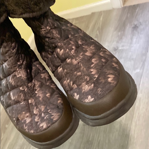 The North Face Brown Winter Boots - Picture 4 of 6